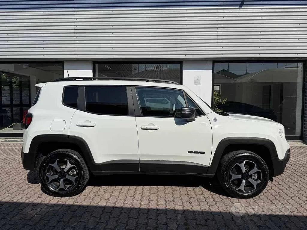 Jeep Renegade 2023 photo 4