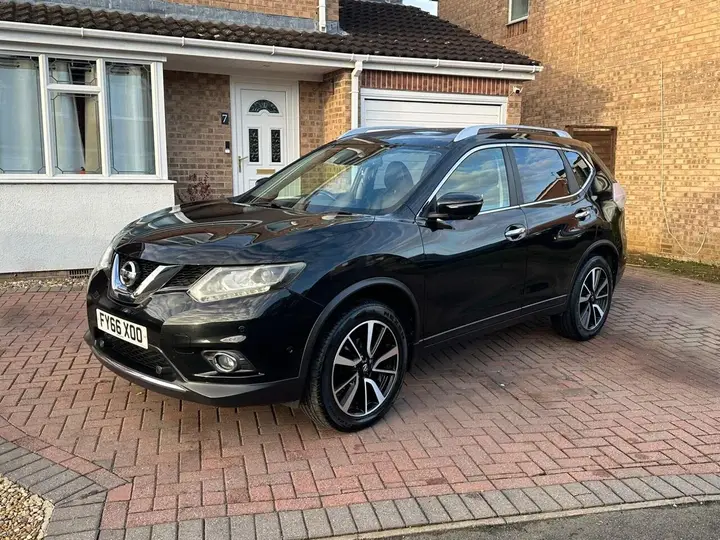 Nissan X-Trail 2016 photo 2