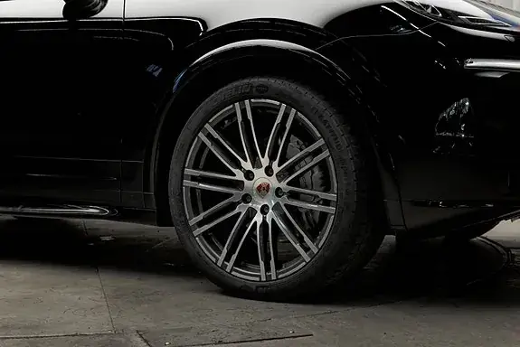 Porsche Cayenne S 2016 photo 3