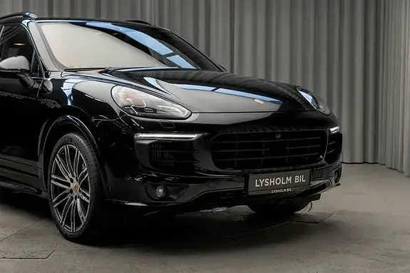 Porsche Cayenne S 2016 photo 2