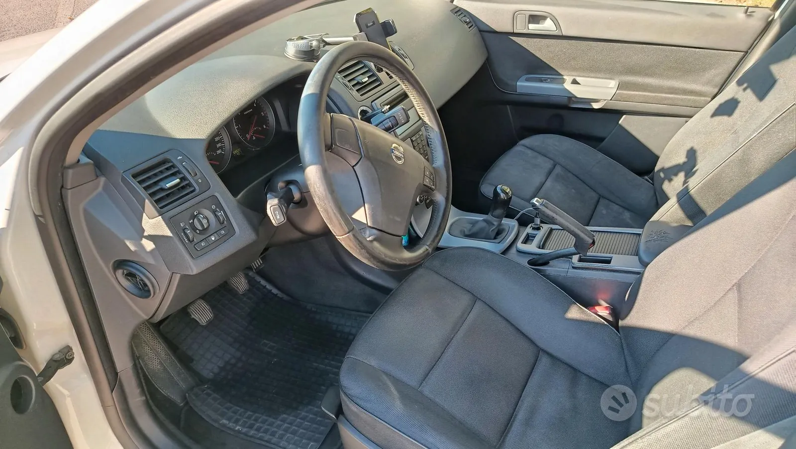 Volvo V50 2010 photo 4