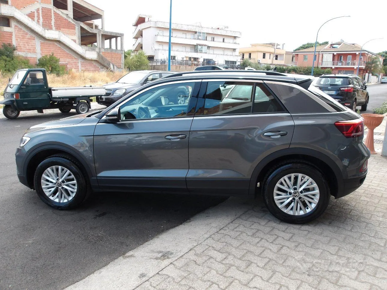 Volkswagen T-Roc 2025 photo 3