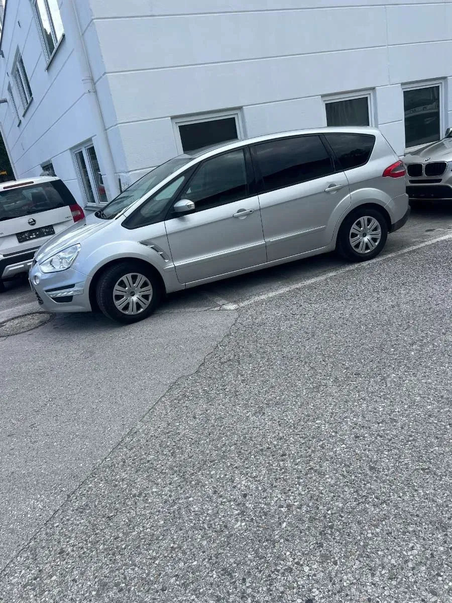 Ford S-Max