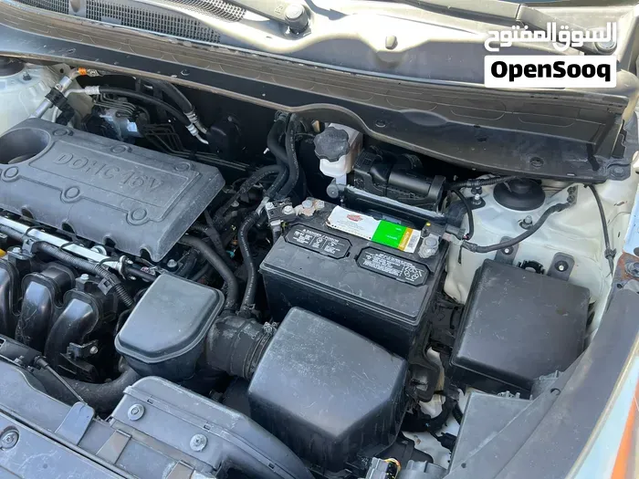 Kia Sportage 2012 photo 2