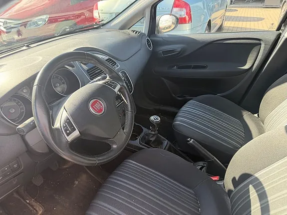 Fiat Punto Evo 2011 photo 5