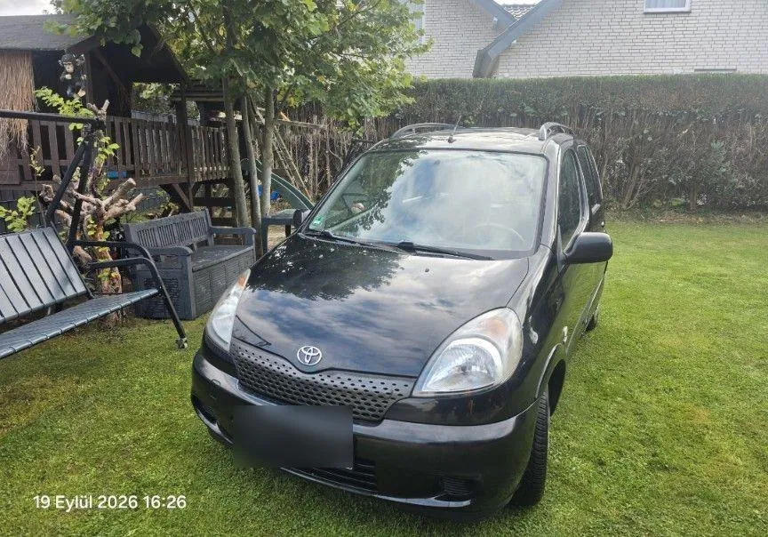 Toyota Yaris Verso