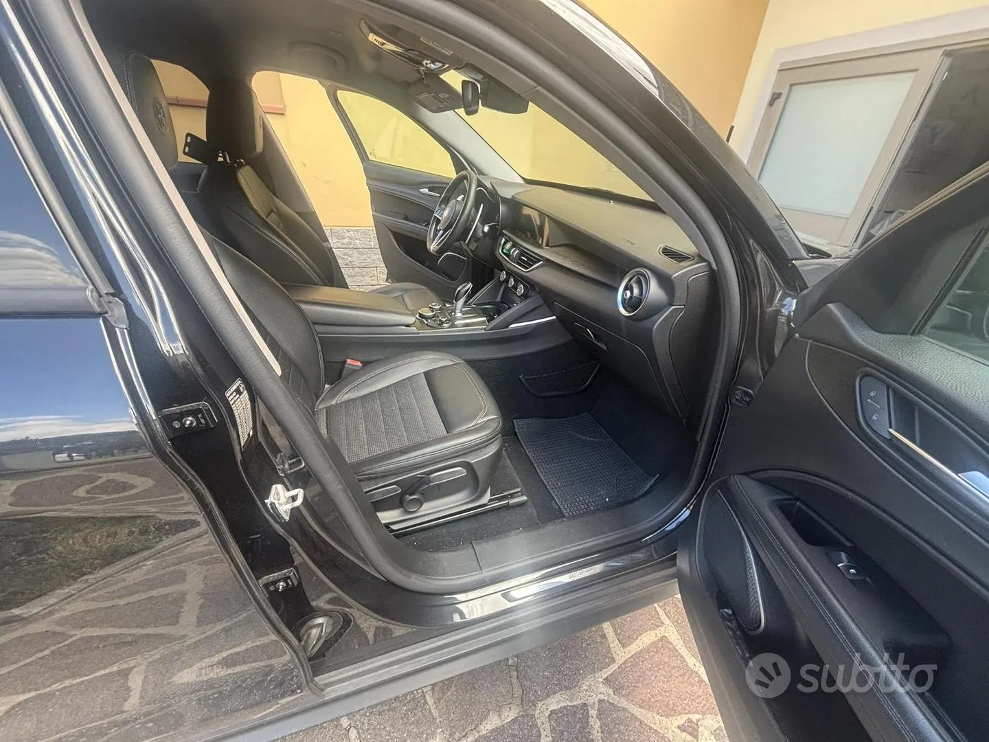 Alfa Romeo Stelvio 2018 photo 2