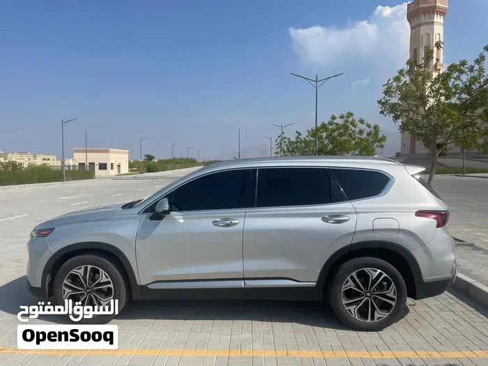 Hyundai Santa Fe 2019 photo 3