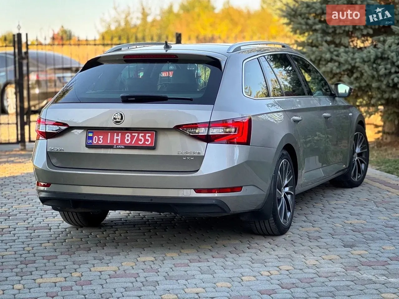 Skoda Superb 2016 photo 4
