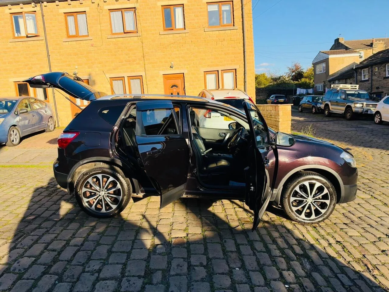 Nissan Qashqai 2011 photo 2