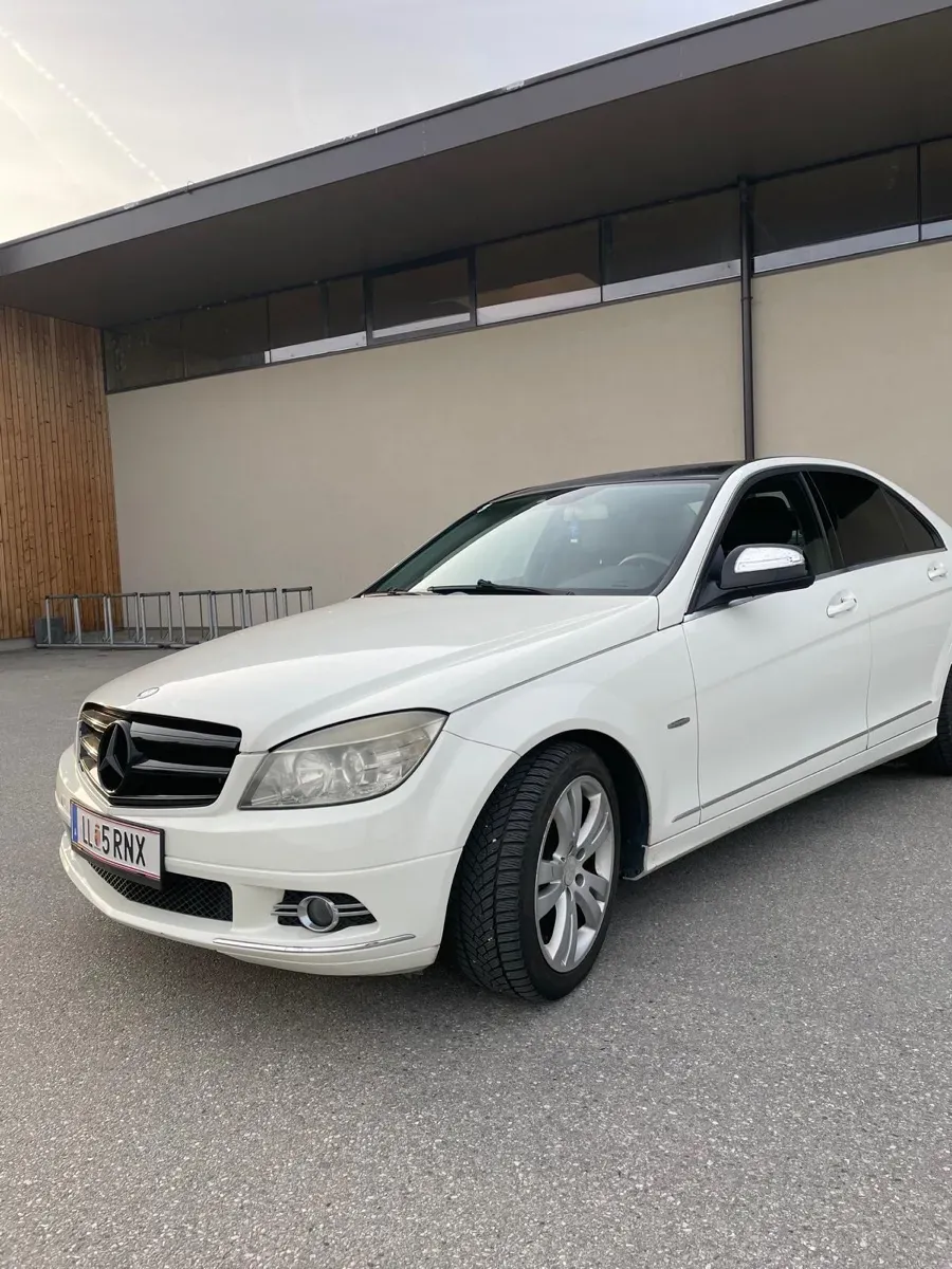 Mercedes-Benz C-Class 2008 photo 2