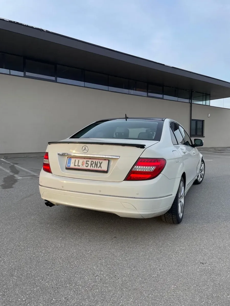 Mercedes-Benz C-Class 2008 photo 3
