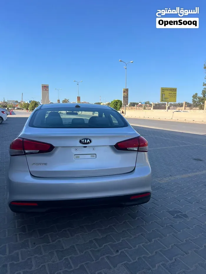 Kia Forte 2017 photo 4