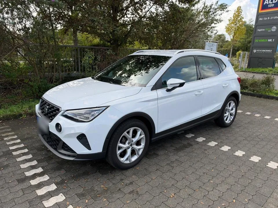 Seat Arona