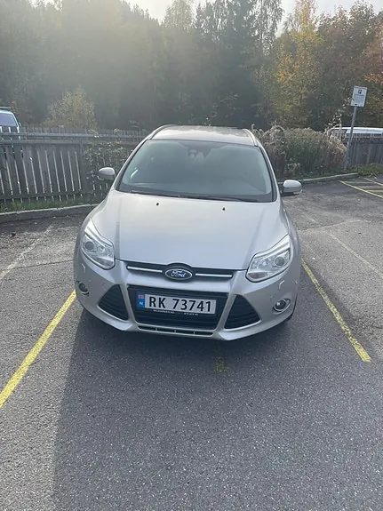 Ford Focus 2014 photo 2