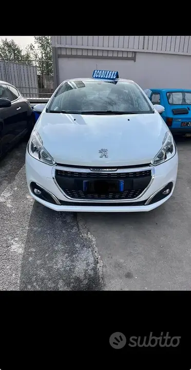 Peugeot 208