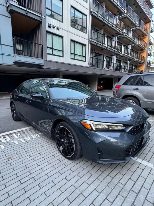 Honda Civic 2026 photo 2