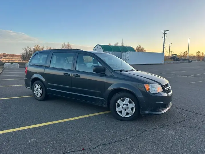 Dodge Grand Caravan 2012 photo 4