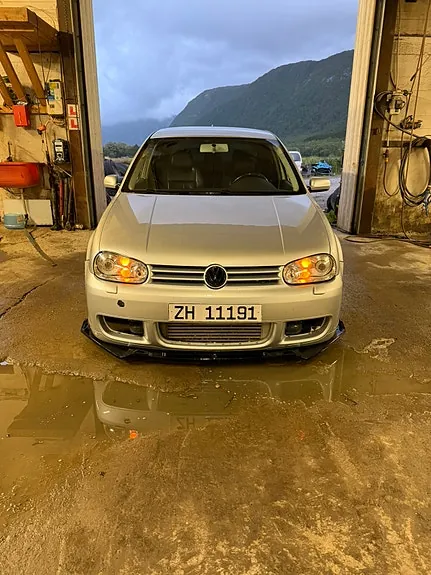 Volkswagen Golf 2003 photo 2