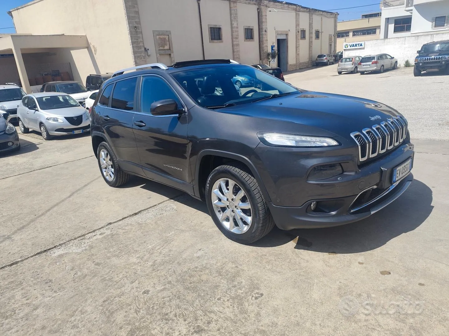 Jeep Cherokee 2014 photo 3
