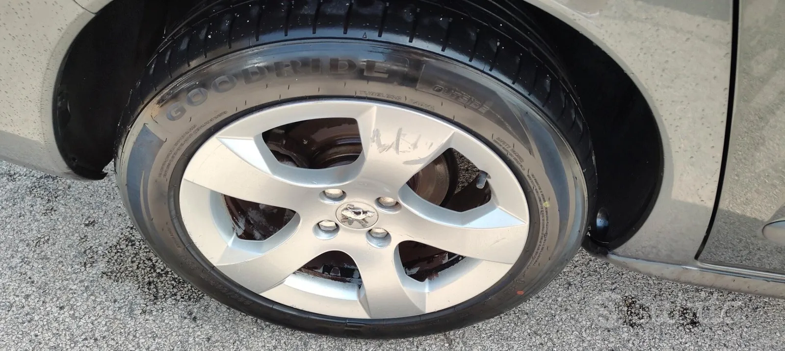 Peugeot 3008 2010 photo 5