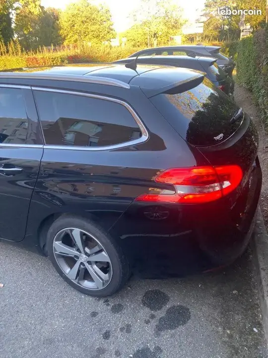 Peugeot 308 2015 photo 2