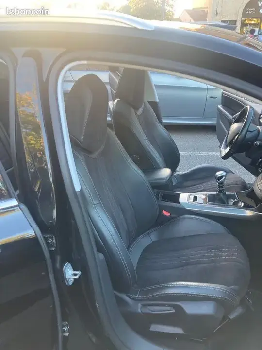 Peugeot 308 2015 photo 3