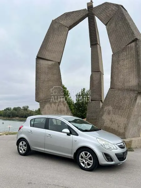 Opel Corsa D 2013 photo 5
