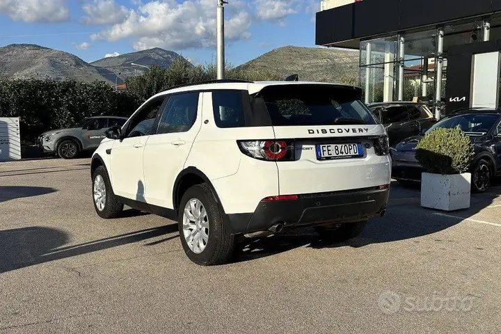 Land Rover Discovery Sport 2016 photo 5