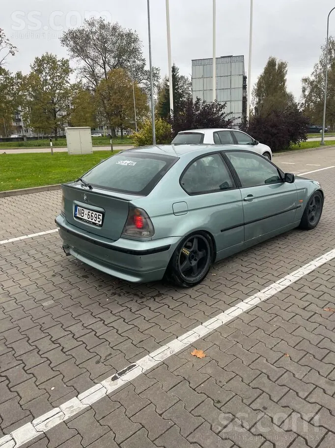 BMW 330 2002 photo 5