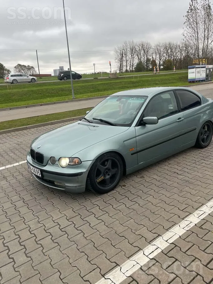 BMW 330