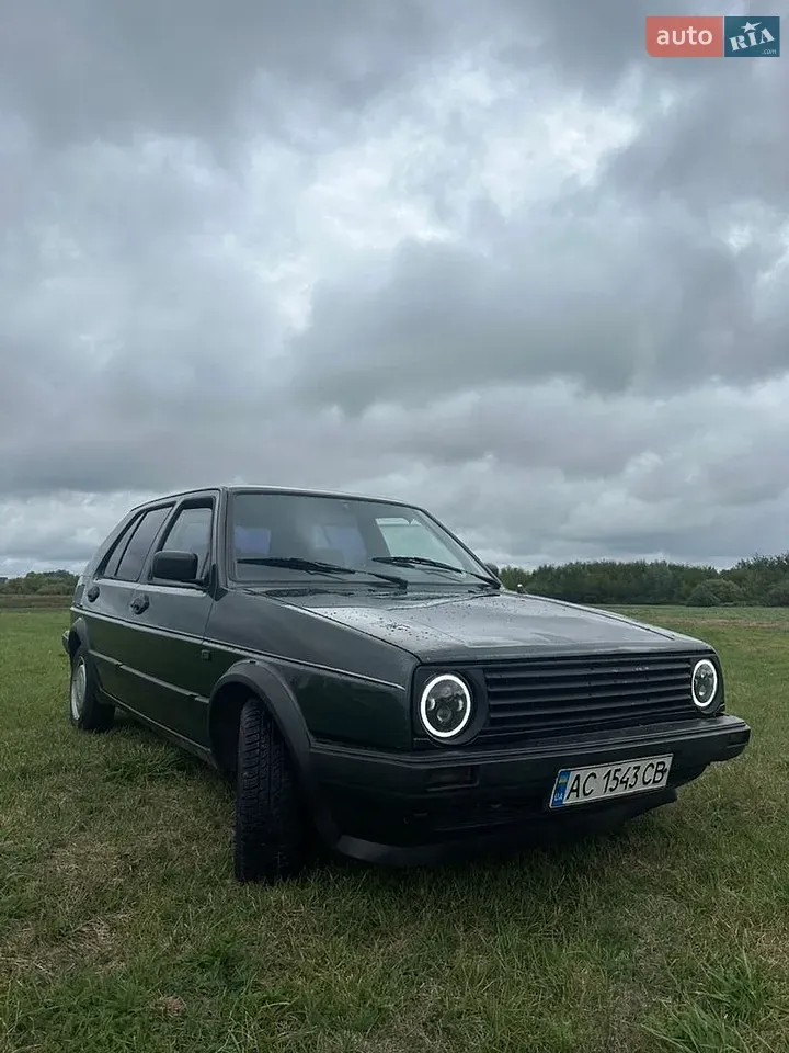 Volkswagen Golf 1989 photo 2