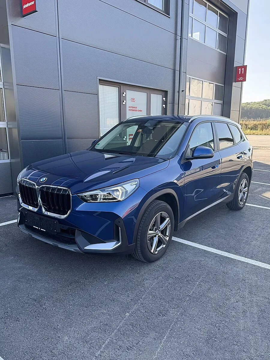 BMW X1 2023 photo 3