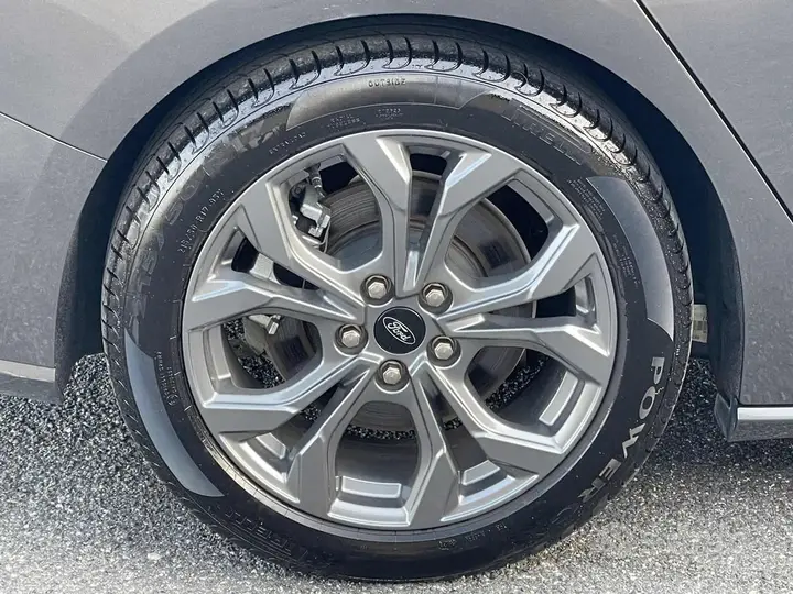 Ford Focus 2024 photo 5