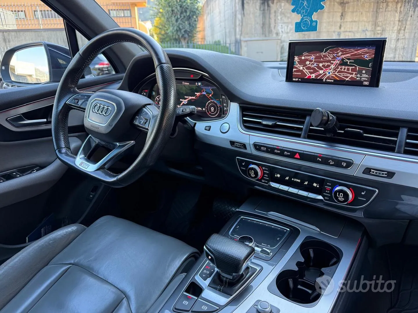 Audi Q7 2015 photo 4