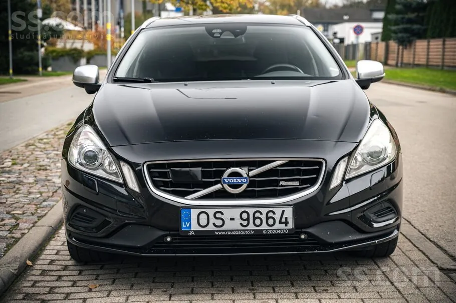 Volvo V60 2011 photo 2