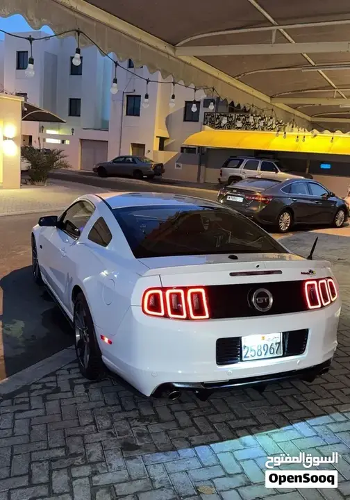 Ford Mustang 2014 photo 3