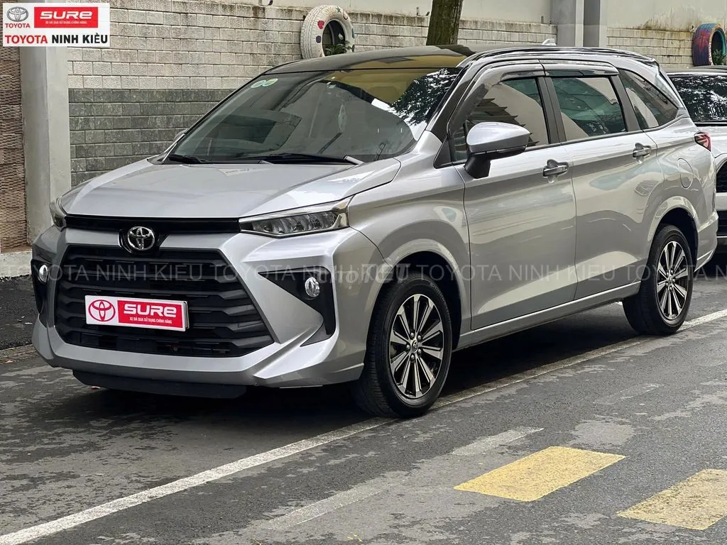 Toyota Avanza Premio 2024 photo 2