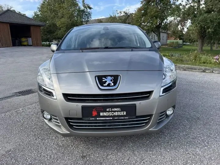 Peugeot 5008 2013 photo 3