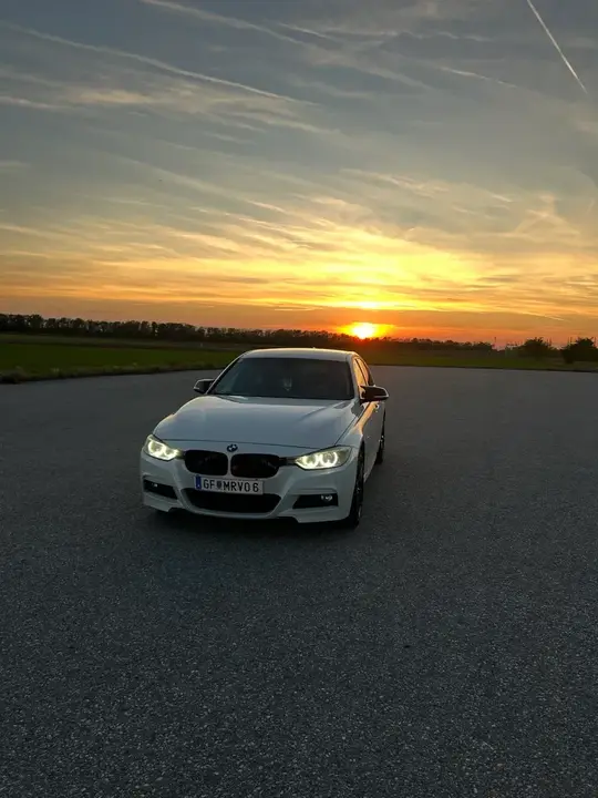 BMW 3 Series 2013 photo 3