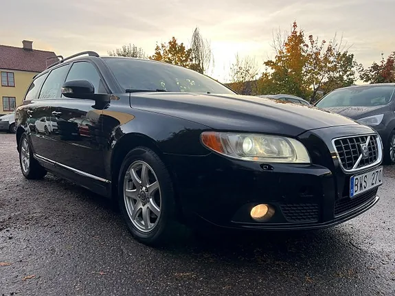 Volvo V70 2008 photo 2