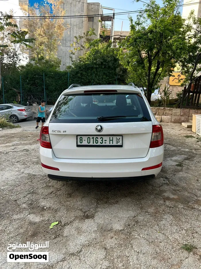 Skoda Octavia 2014 photo 2