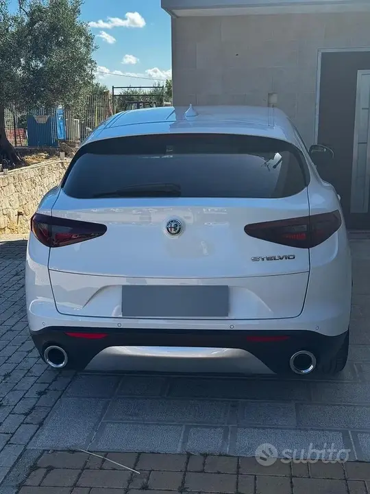 Alfa Romeo Stelvio 2021 photo 2