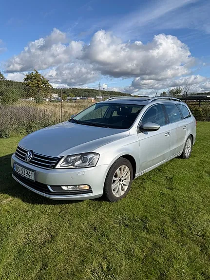 Volkswagen Passat 2013 photo 2