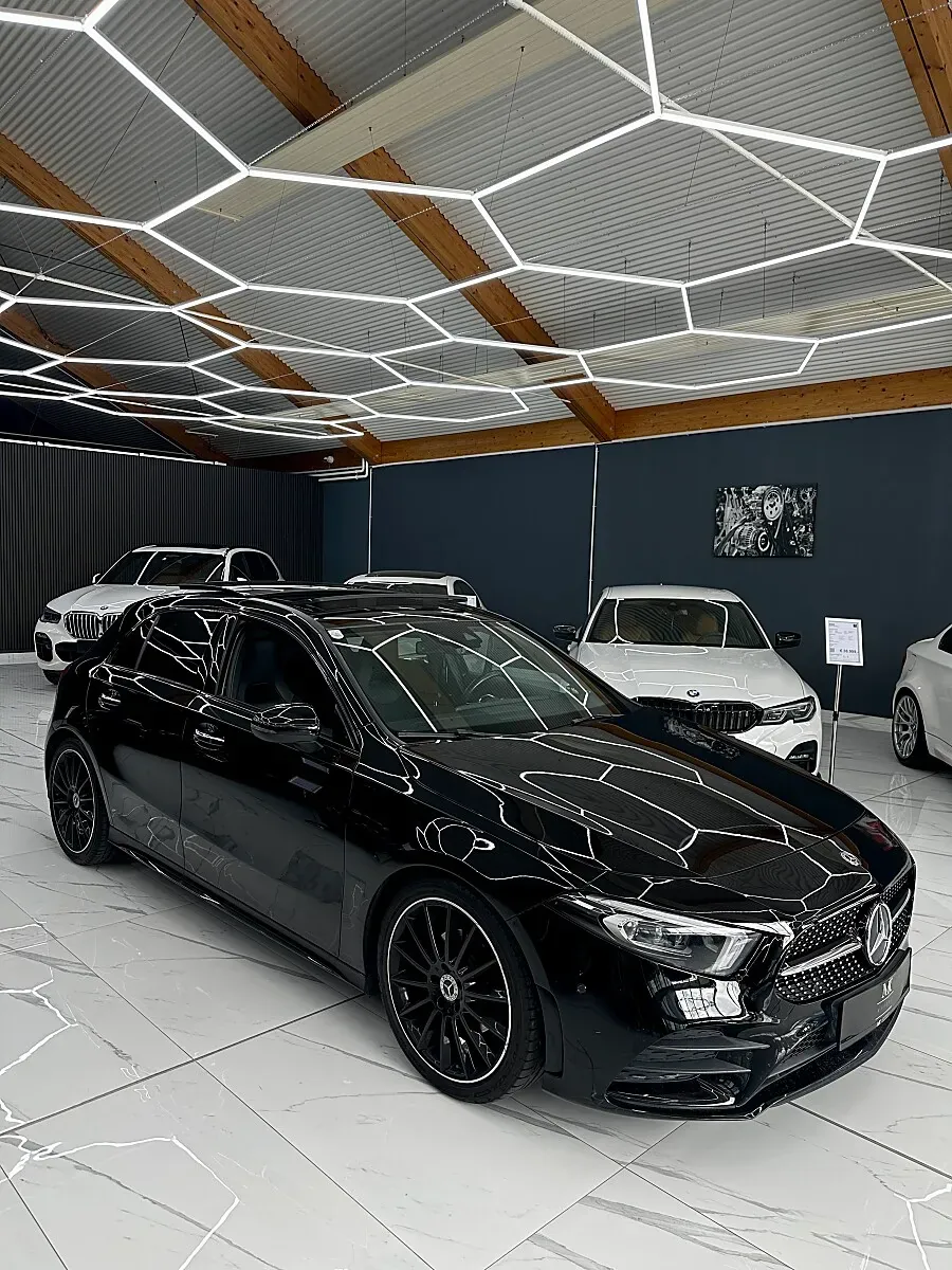 Mercedes-Benz A-Class 2018 photo 3