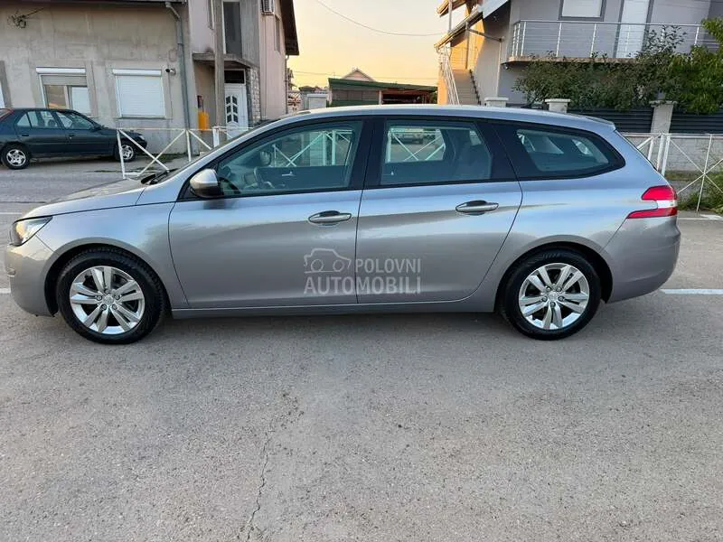 Peugeot 308 2015 photo 3