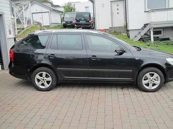Skoda Octavia 2012 photo 5