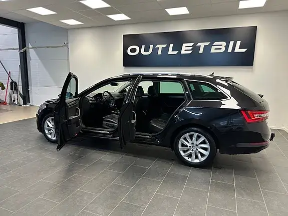 Skoda Superb 2017 photo 3