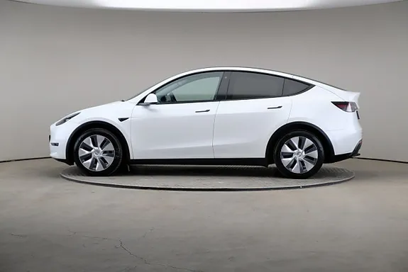 Tesla Model Y 2023 photo 4