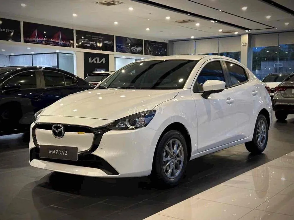 Mazda 2 2026 photo 2